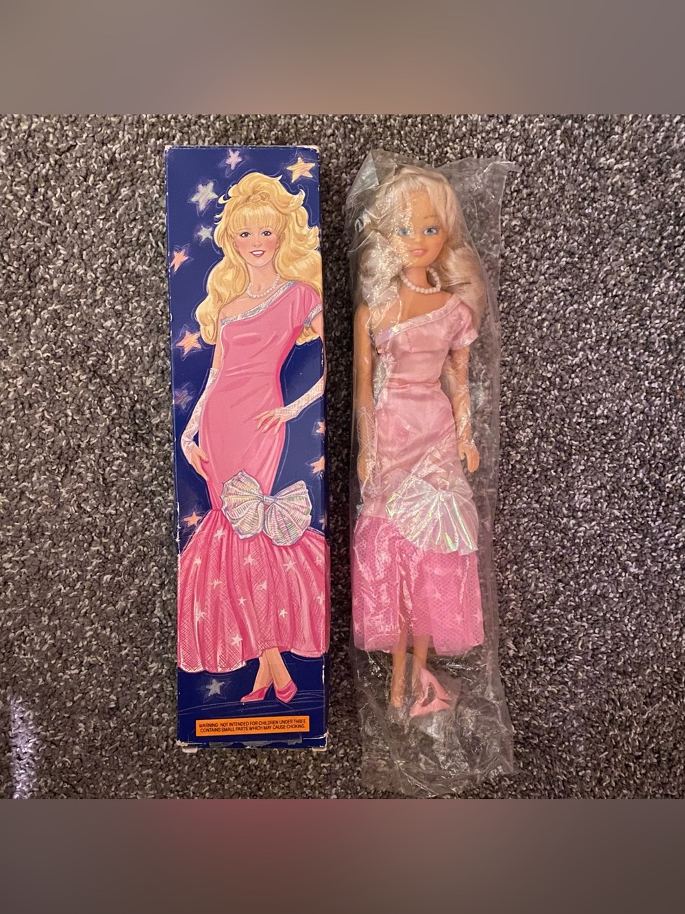 NWT Vintage 1990 Avon Jenna 12" Fashion Doll + Box